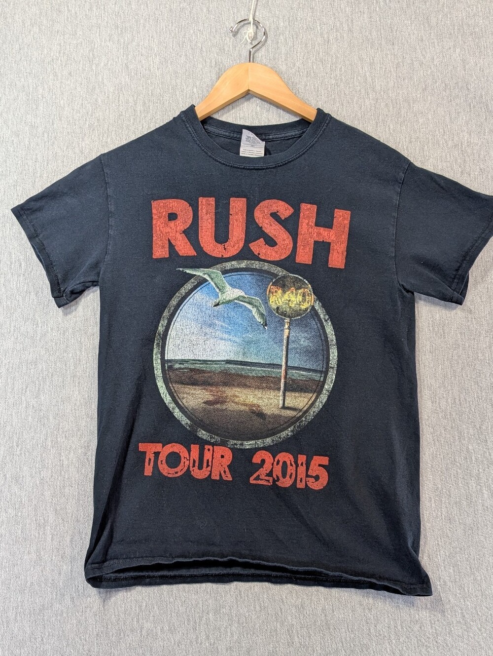 Rush R40 2015 Tour Band T-Shirt Women's Small Black Gildan Tag